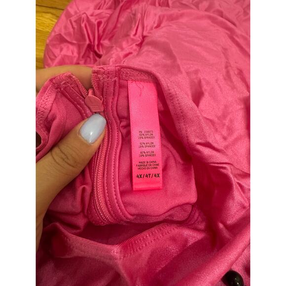 SKIMS Size 4X Shine Catsuit Jersey Mock Neck Sleeveless Catsuit Hot Pink NWOT - Picture 7 of 7